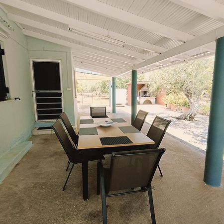 Ninemia Country House Vromonerion Exterior photo